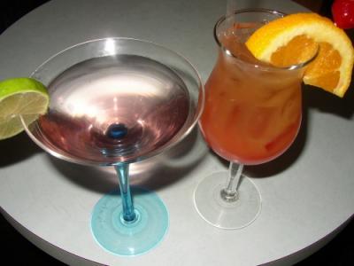 20070224121029-cocktails.jpg