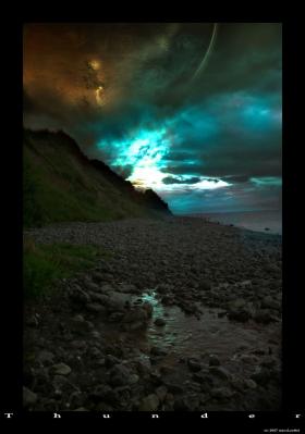 20080507081234-thunder-by-miniloeffel.jpg