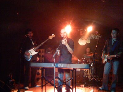 20080926102036-costello.jpg