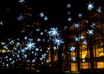 20081223102417-lincoln-center-lights-06.jpg