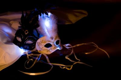 20090129105430-the-carnival-is-over-by-armene.jpg